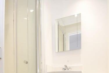 3 bed flat, Ebrington Street, Flat 2, City Centre, Plymouth, PL49AA - Image 6
